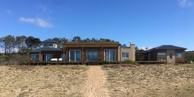 La Gran Siete, a seaside farm designed for the pleasure of family living