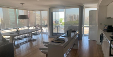 Departamento con vistas únicas al río